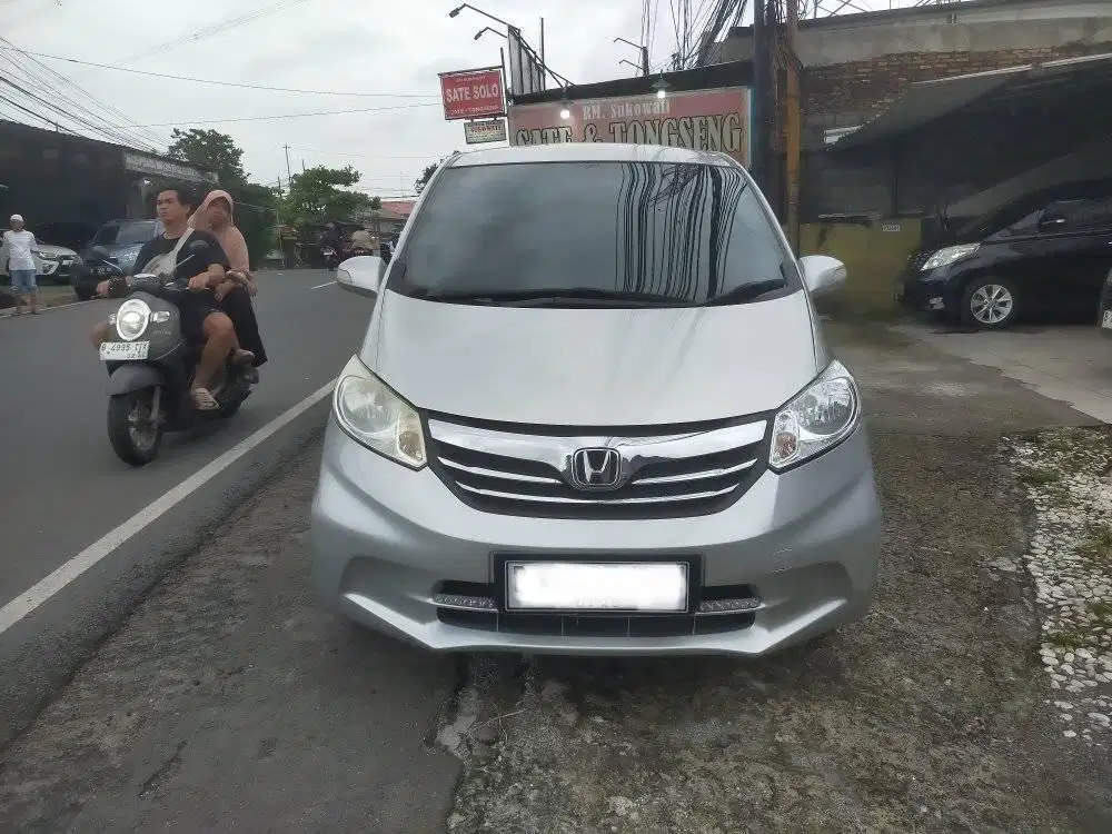 Honda Freed PSD 2012