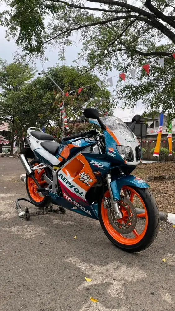 HONDA NSR SP TAHUN 2001, restorasi, good condition.