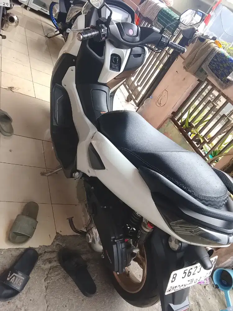Yamaha NMAX  standar dari pembalian baru