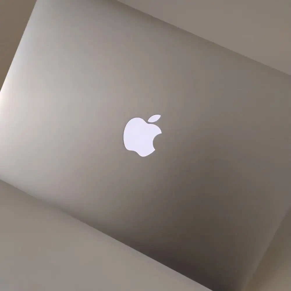Macbook Air 2017 SSD 256GB RAM 8GB