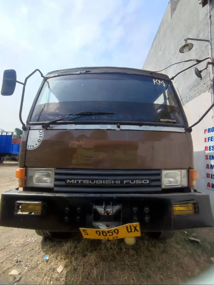Di Jual cepat Fuso coklat 1994