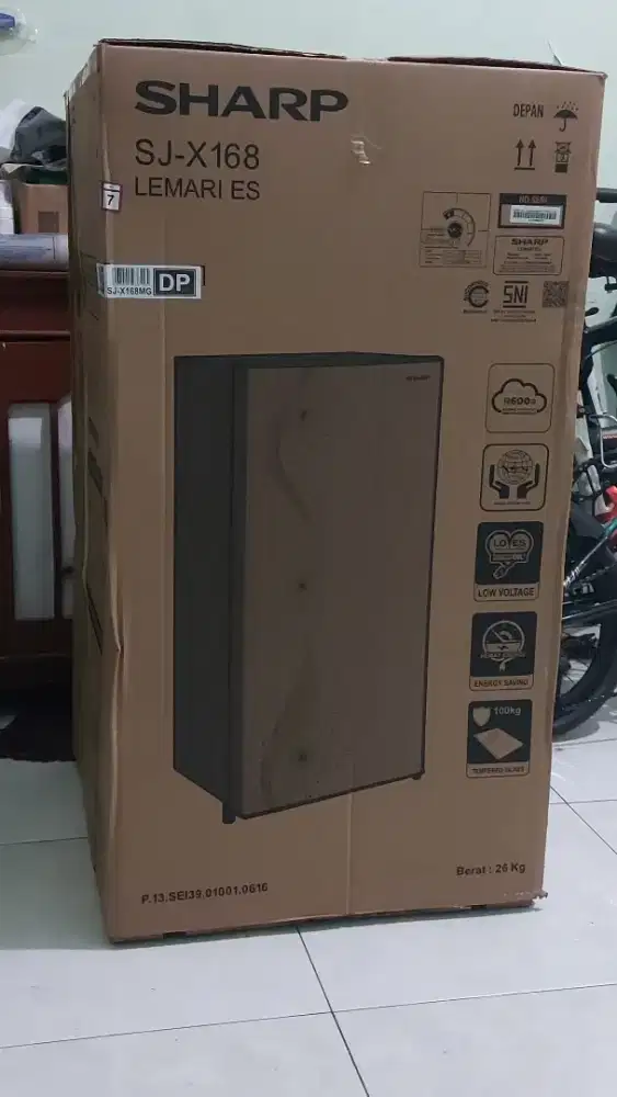 Kulkas masih baru