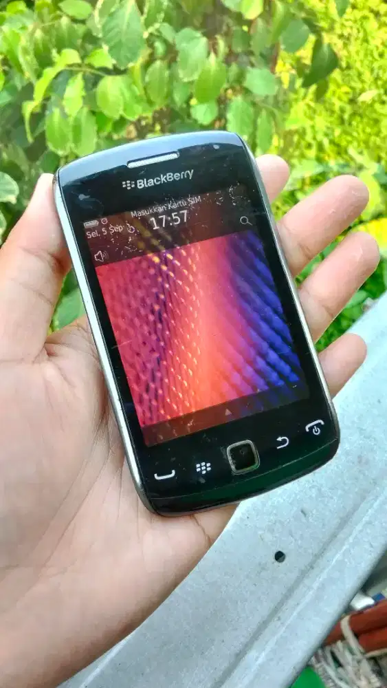 BlackBerry curve sentuh
