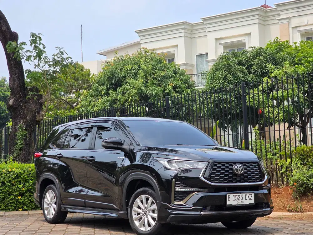 TDP 65.JT|KM.40.RB| INNOVA ZENIX V HYBRID MODELLISTA 2023 HITAM SEGER.