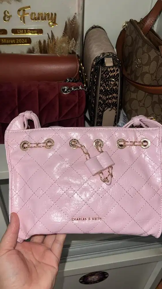 Tas CK Bucket Pink