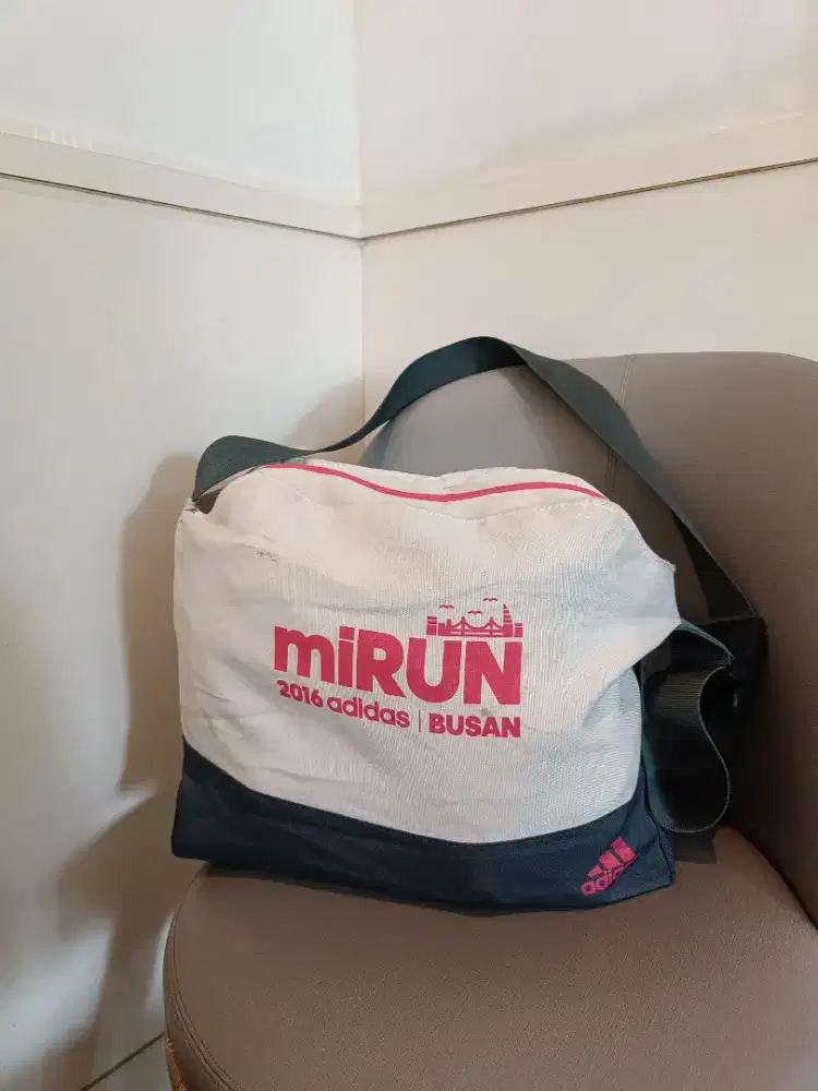 Tas Olah Raga Gym Branded