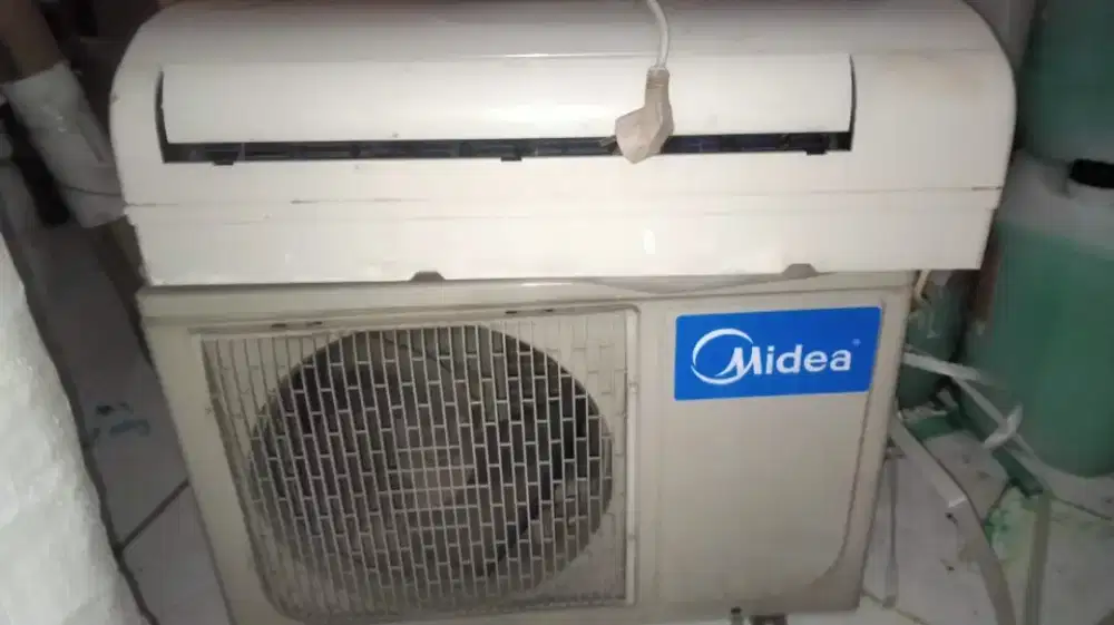 Jual AC Bekas Midea