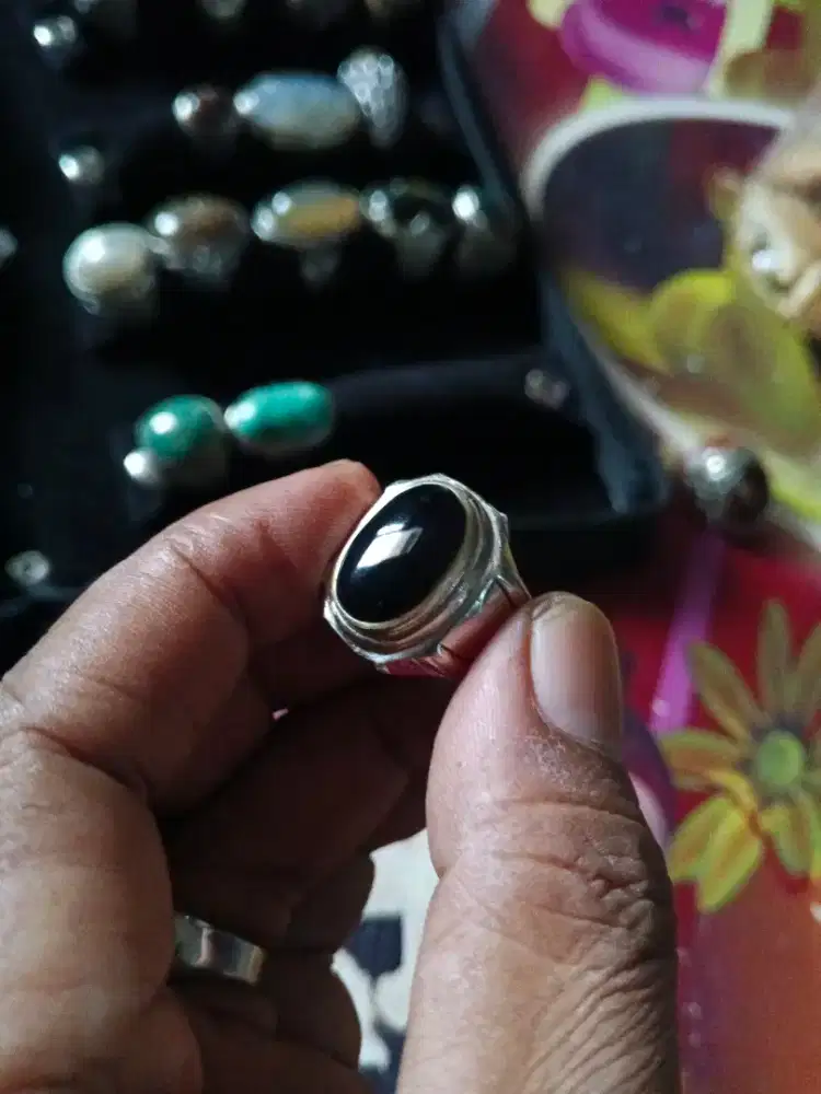 Yaman hitam pekat dim 16,5X10,5X6 ring titanium size9