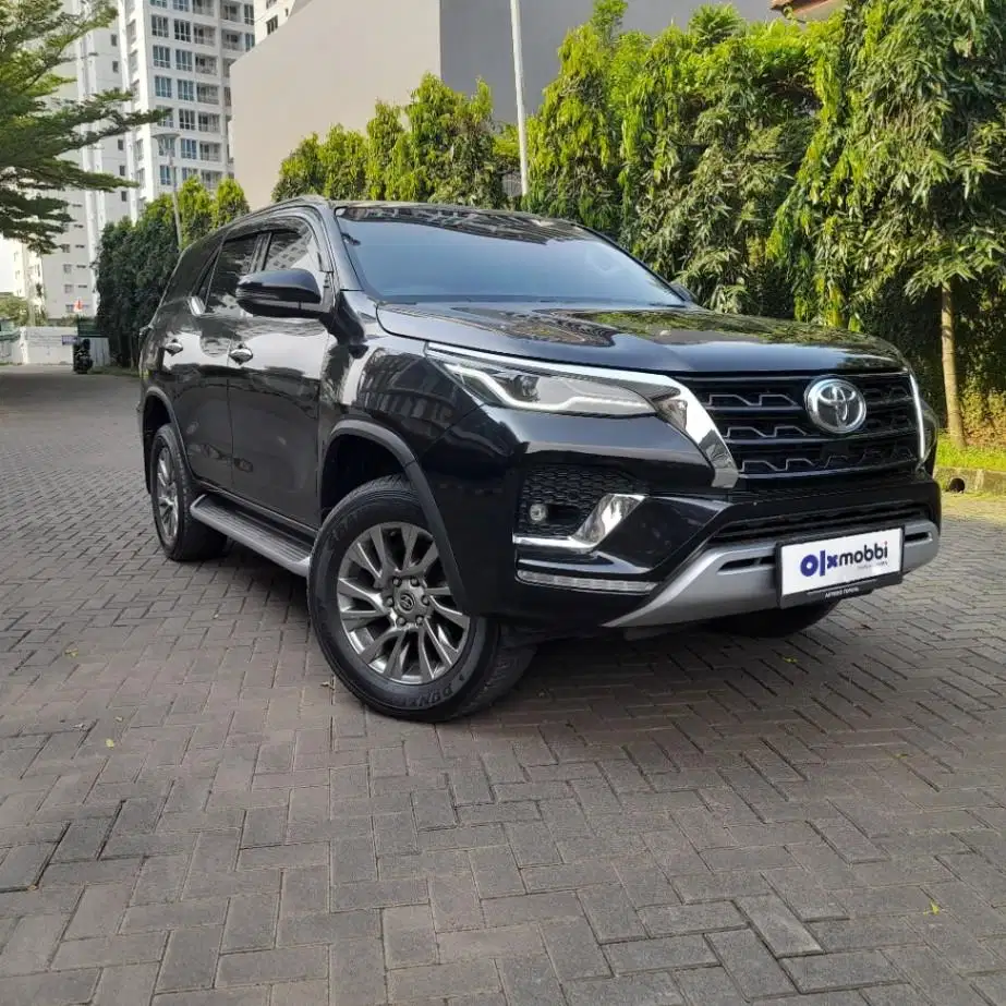 DP MURAH Toyota Fortuner 2.8 VRZ Solar-AT 2022 Hitam CUJAB