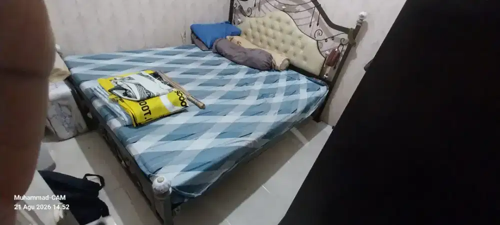 Tempat Tidur besi King No.1