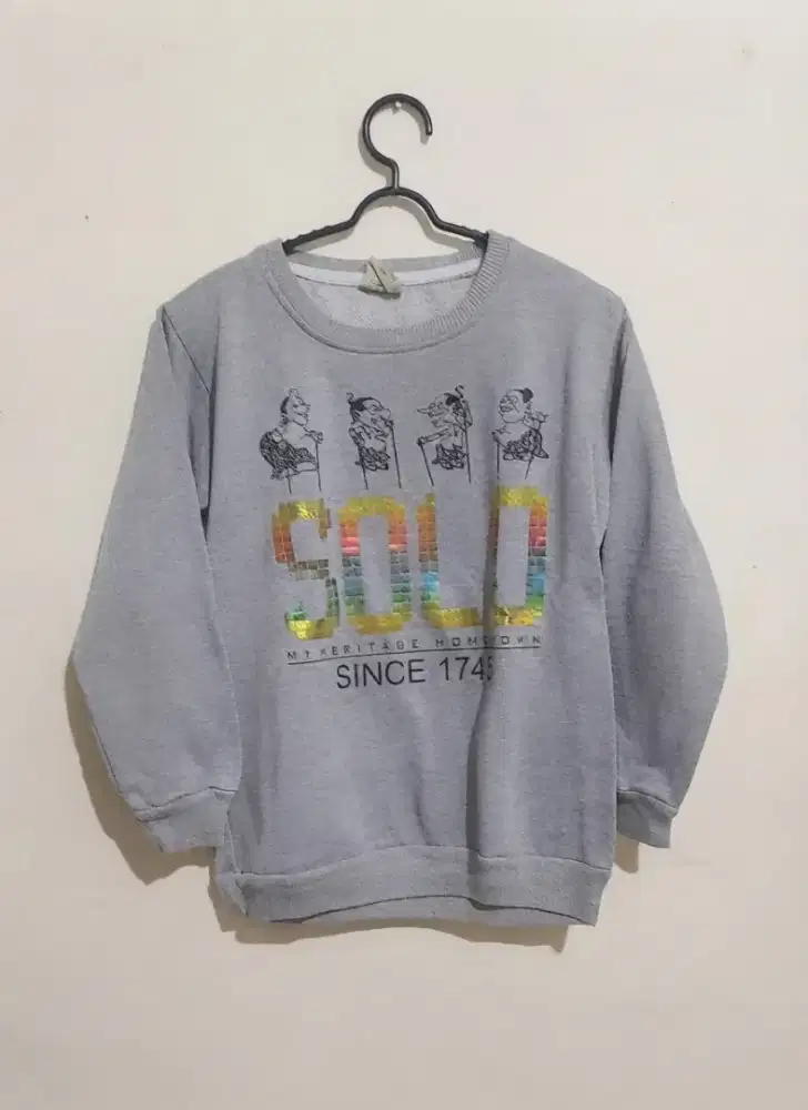 SWEATER ANAK UNISEX PERNAH PAKAI