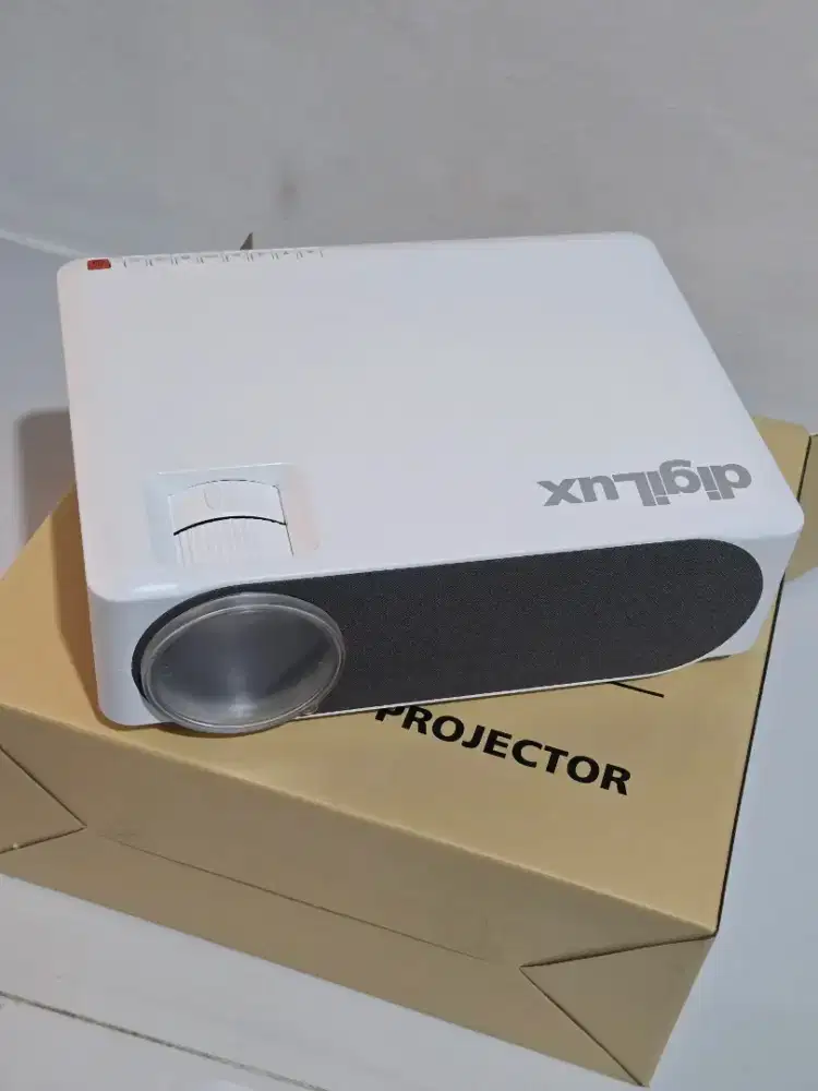 Proyektor M19 Basic Version Full 1080D 6000 Lumens LCD Home Projector