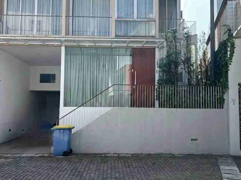 Jual Rumah Townhouse Modern Kemang 2 Lantai SHM Furnished