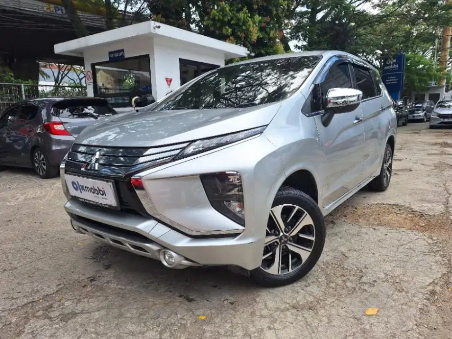 DP MURAH Mitsubishi Xpander 1.5 Ultimate Bensin-AT 2018 Silver CERHB
