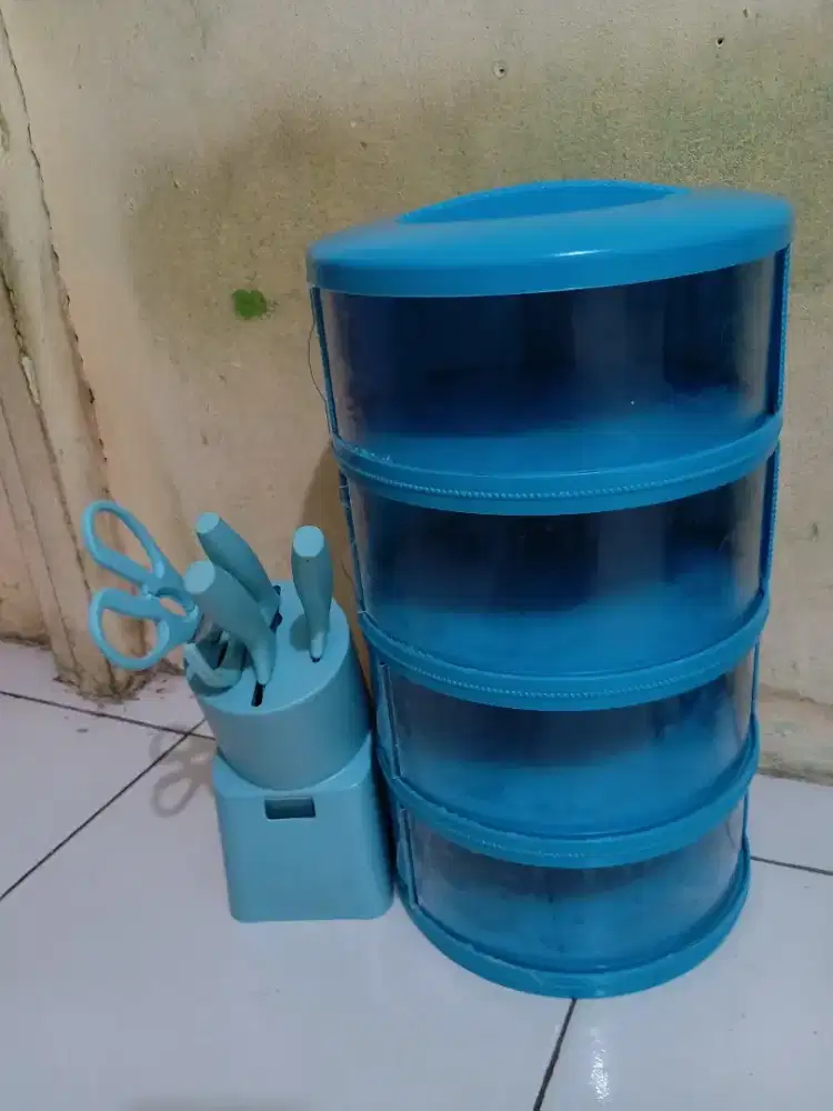 Tempat lauk dan pisau set