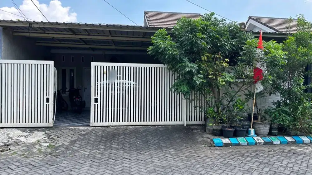 RUMAH HOOK Perumtas 4 Regency Candi Sidoarjo Perumahan Taman Anggun