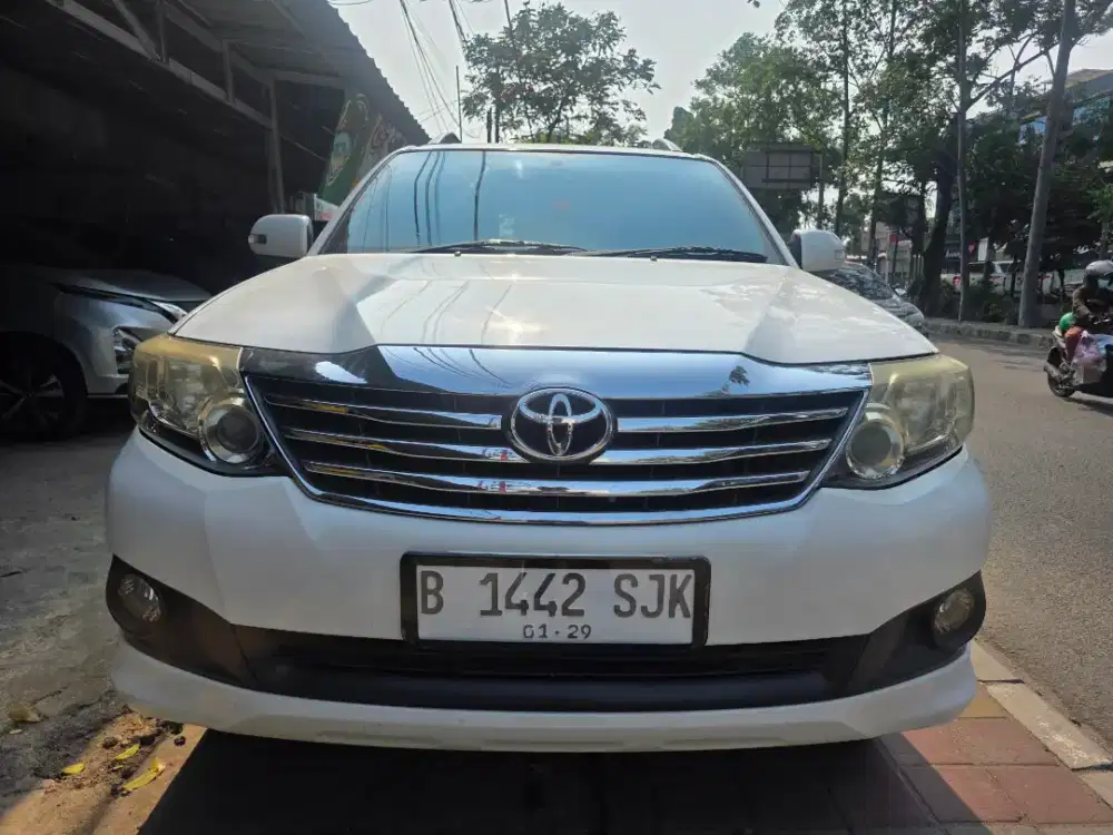FORTUNER G AT BENSIN 2013