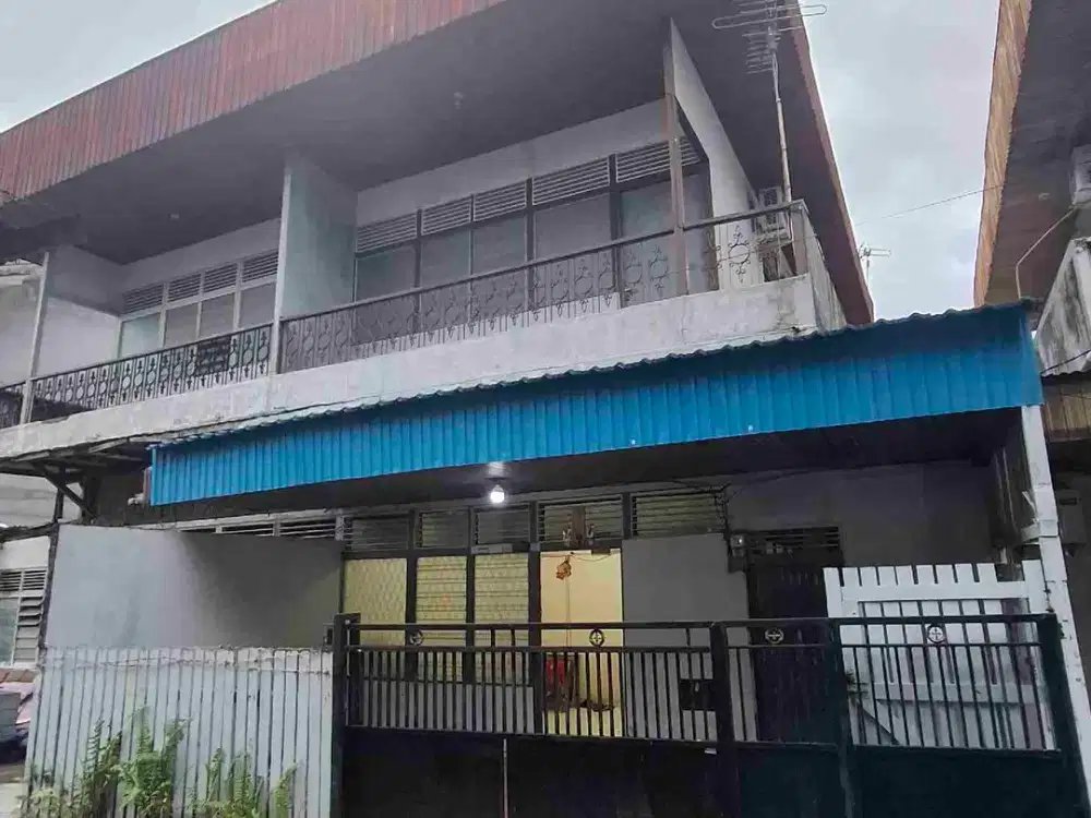 Rumah strategis gajahmada Pontianak