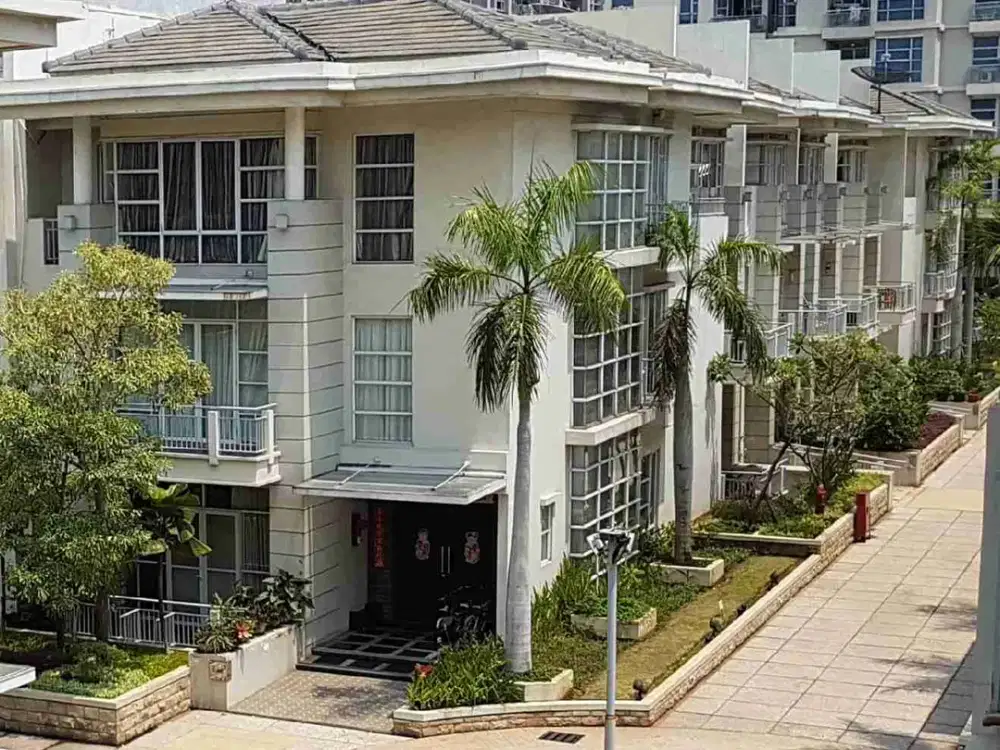 dijual garden house cbd pluit jakut