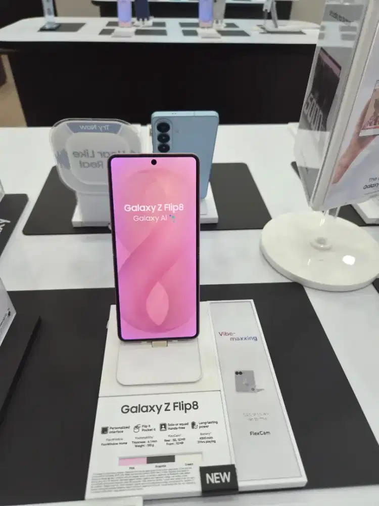 Tersedia galaxy Foldable8 promo menarik