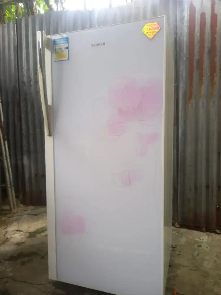 Kulkas 1pintu jumbo merek sanken orisinil