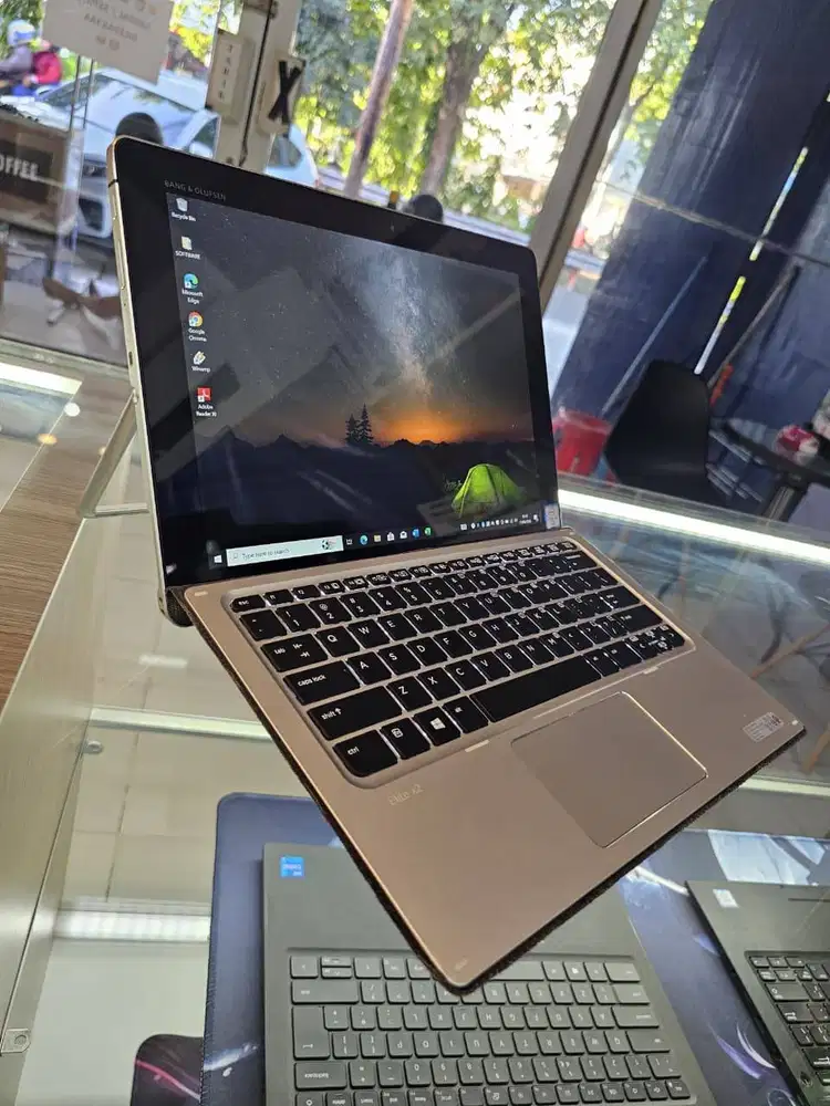 Tablet Windows Slim 2in1 Hybrid Cuci Gudang