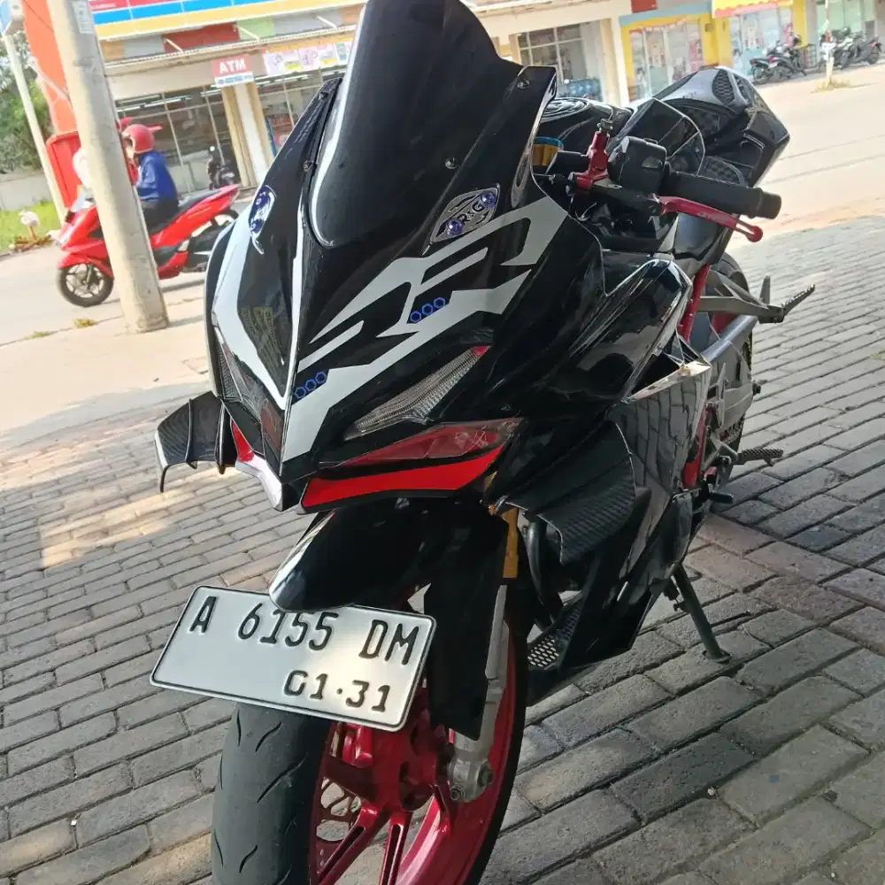 Honda CBR 250R siap pakai