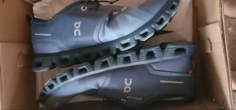 Jual sepatu bermerk