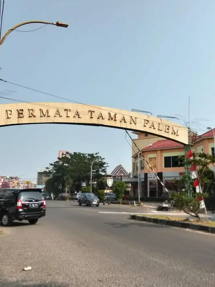 Dicari Pembantu wanita-Tinggal dalam-Majikan langsung