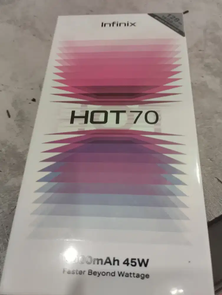 Infinix hot 70. Ram 8/128. Baru warna abu2