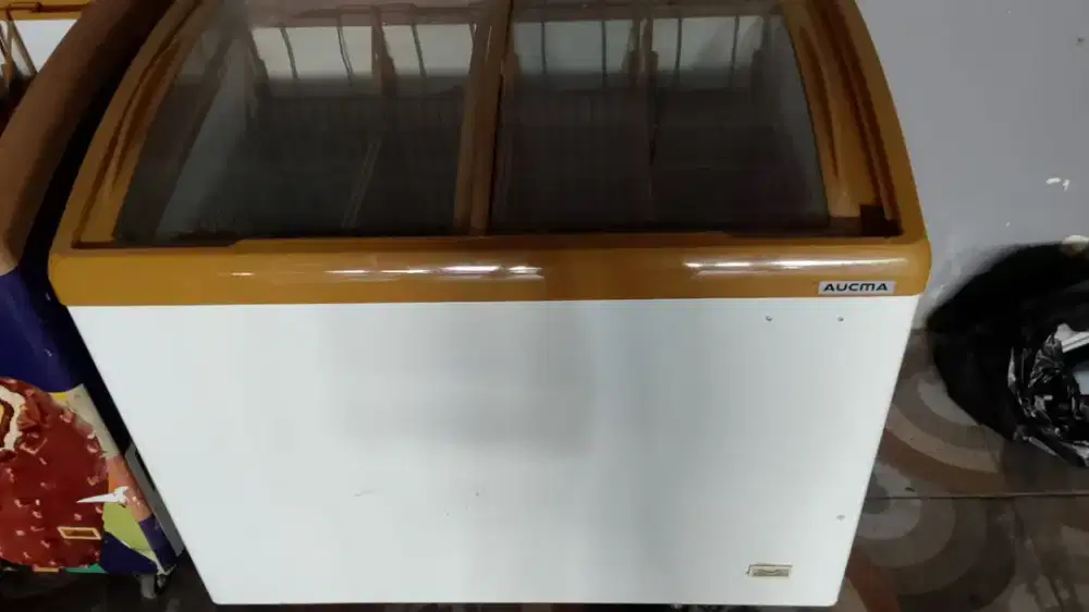 Freezer sleding kaca ukuran 280liter