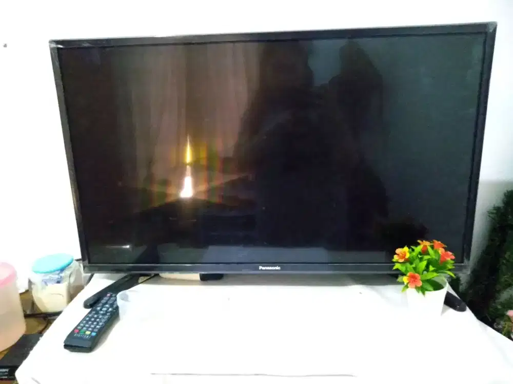 TV Panasonic 32 + STB Luby