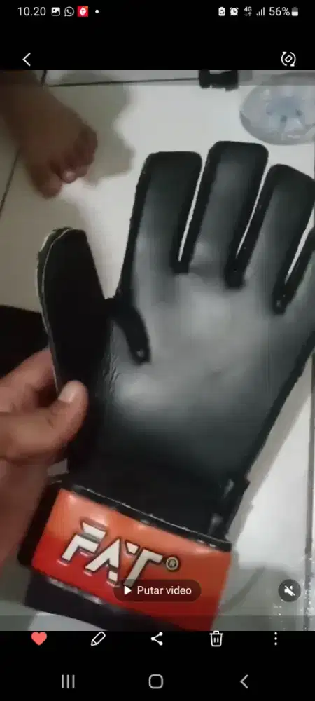 Di jual sarung tangan kiper
