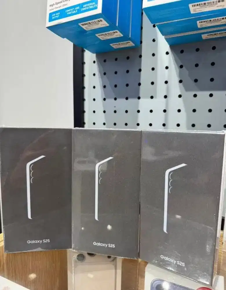 Samsung S25 256GB navy baru