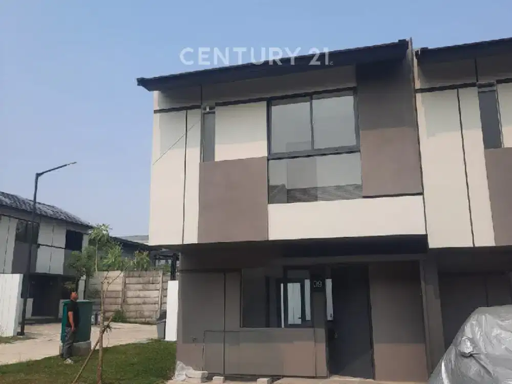 Disewakan Rumah XYZ , Asri, Nyaman, Aman, Di Lippo Cikarang
