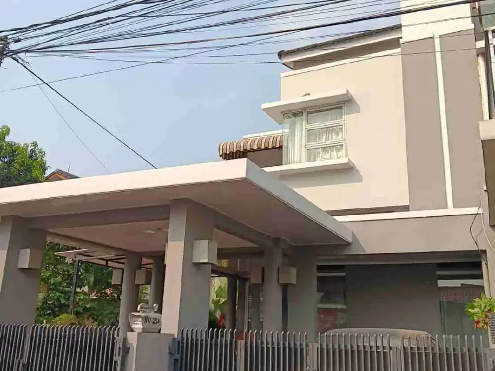 Rumah Hook Cakep Siap Huni Taman Malaka Pondok Kelapa