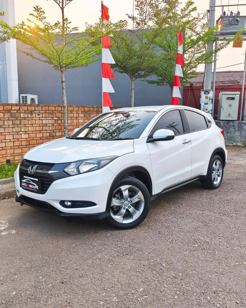 HONDA HRV TIPE E PUTIH 1500 MATIC CVT 2017