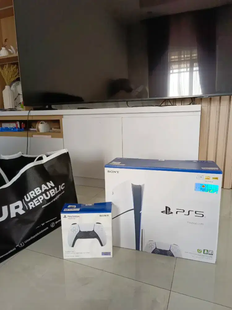 PS 5 Garansi Resmi