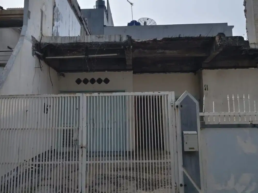 Dijual Cepat Rumah Taman Grisenda, Hitung Tanah, LT 245 M², Hoek, Rp 4,58 M