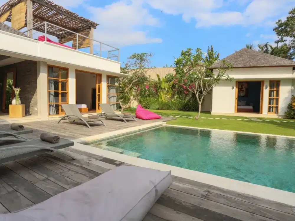 ID:H-148 Disewakan Luxury Villa Umalas Kerobokan Bali