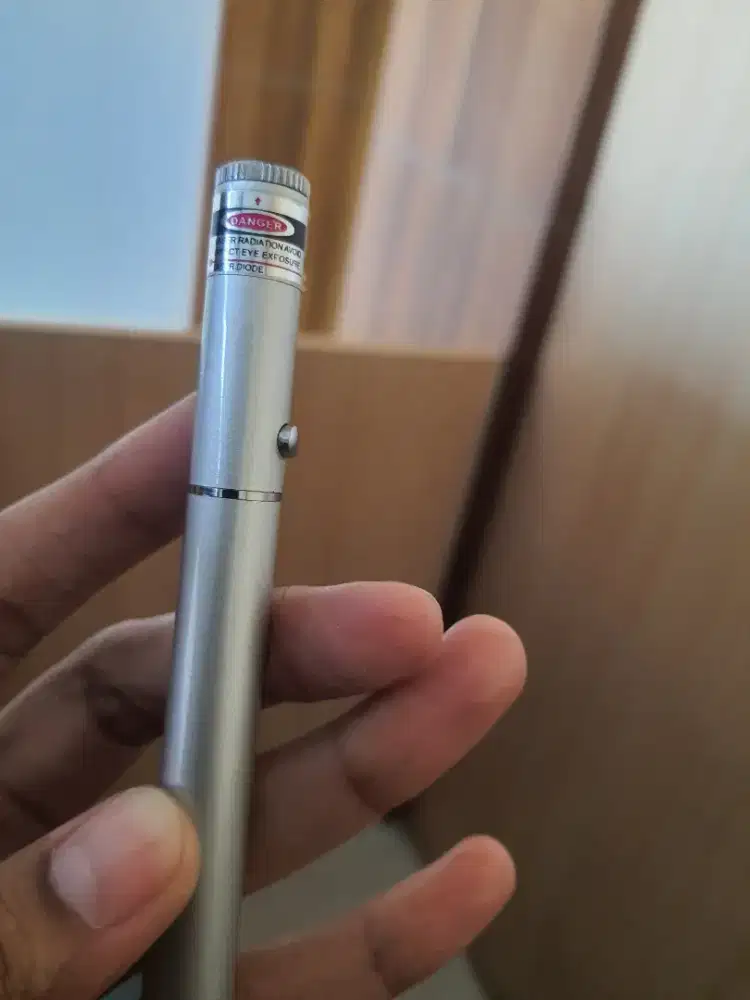 Dijual Pointer Warna Silver