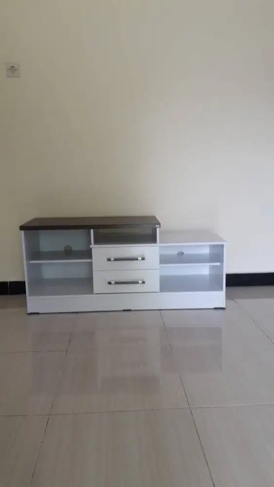 SALE ! MEJA TV/RAK TV 32 INCH TERLARIS SALE