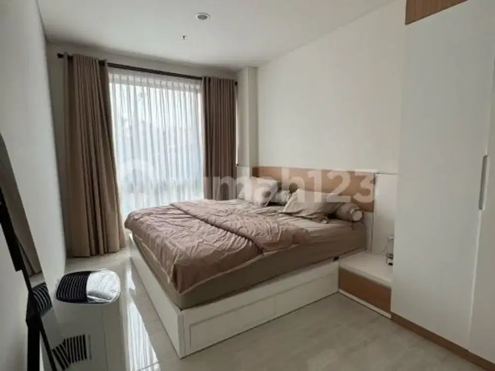 Apartemen Lantai 1 Furnished 2 Kamar Tidur Strategis di Alam Sutera