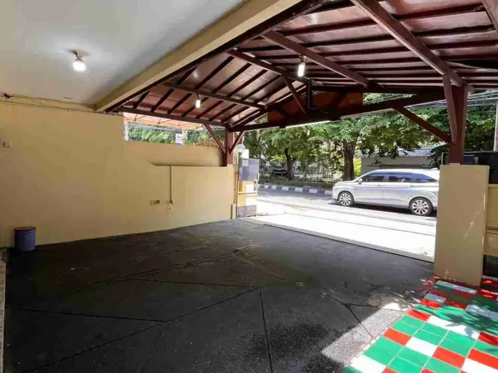 JUAL CEPAT RUMAH HOEK BISA USAHA PINGGIR JALAN DI SUNTER JAKUT