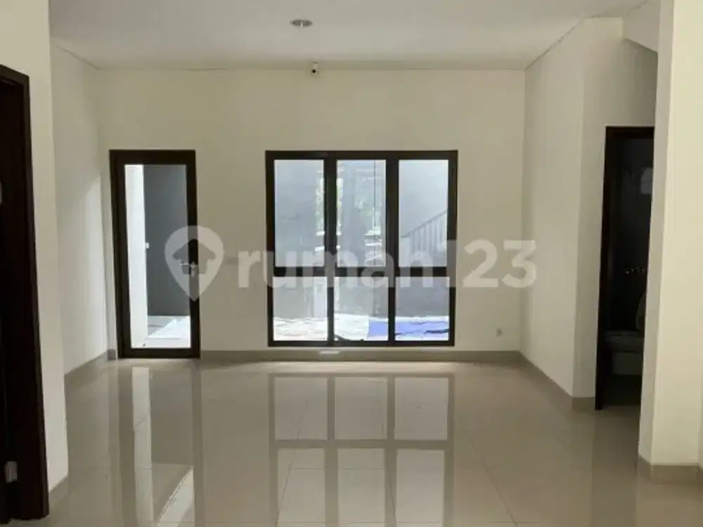 Dijual Cluster Aure di Mozia. Rumah Hook, Hadap Selatan Timur.