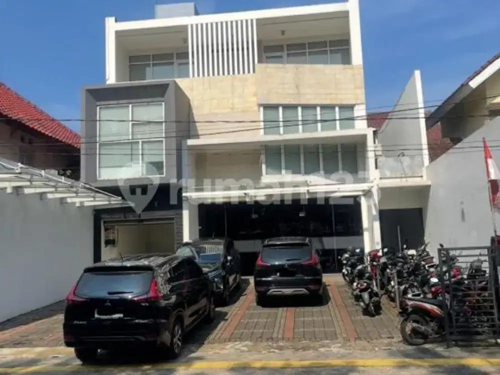 Dijual Bangunan Kantor 3 Lantai Jl Raya Anggrek Loka Full Furnish