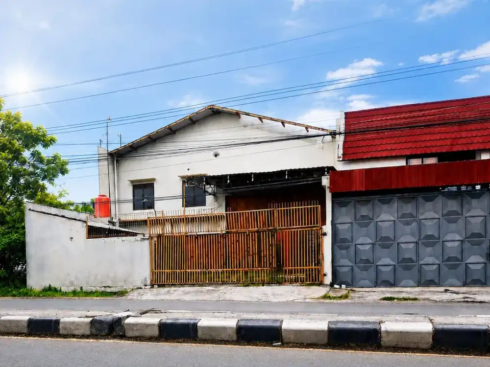 Gudang 900m Di Jl Solo Sragen Masaran Kawasan Pergudangan Akses Kontainer Dekat Tol