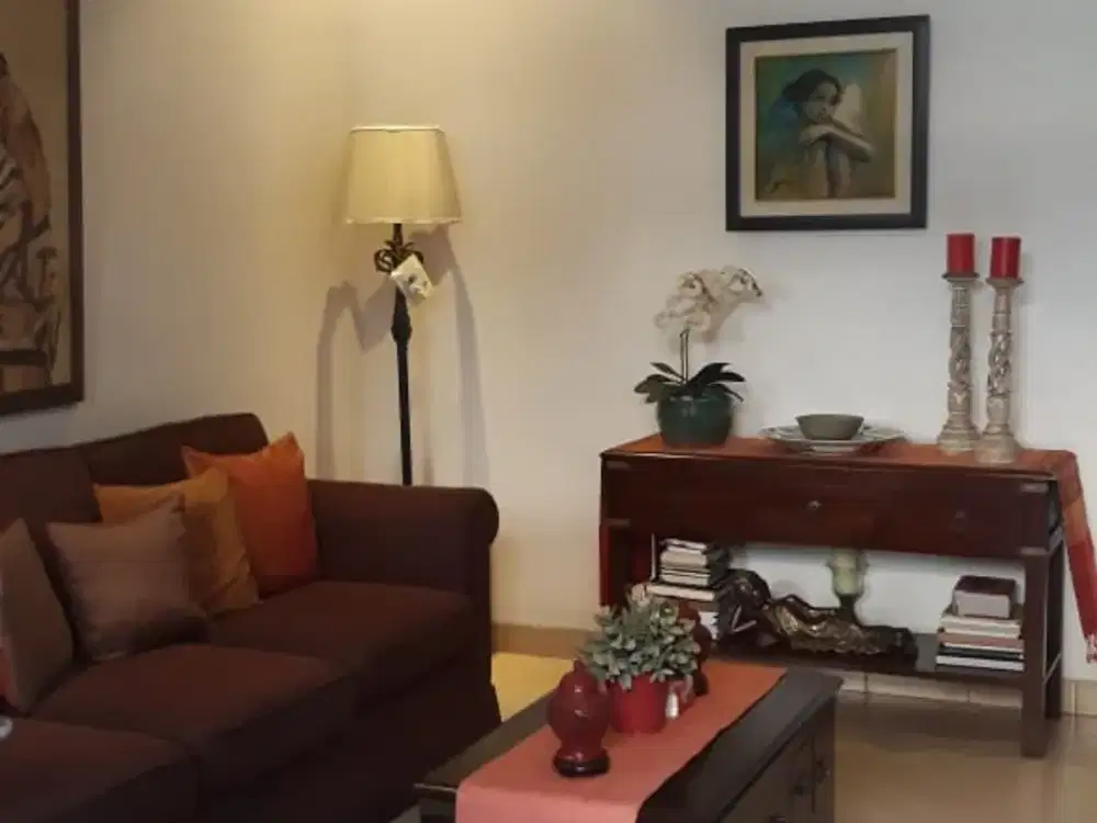Dijual Rumah Bagus di Komp. Elang Sektor 9 Bintaro