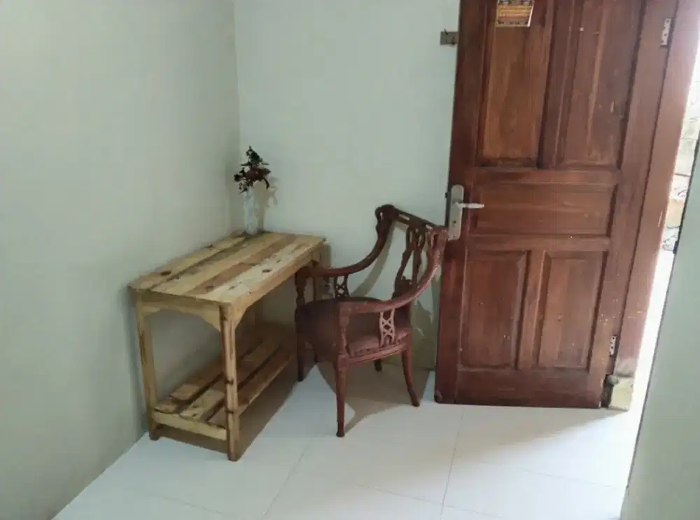 KOS NIMET PUTRI