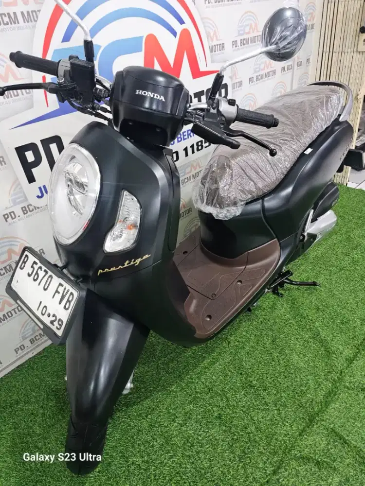 Honda Scoopy Prestige 2024